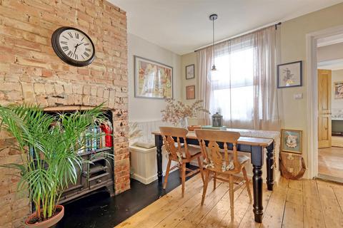 3 bedroom terraced house for sale, Waterhouse Street, Chelmsford