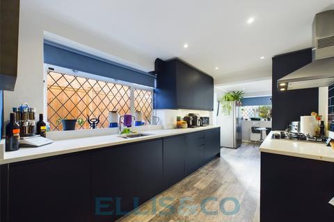 5 Beecham Road, Tonbridge, TN10 4ED