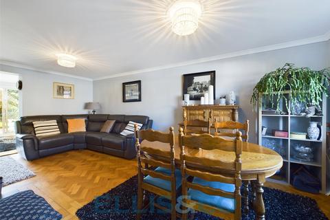 5 Beecham Road, Tonbridge, TN10 4ED