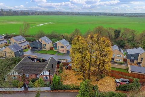 3 bedroom detached bungalow for sale, Mill Common, Huntingdon PE29