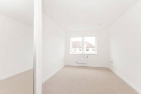 2 bedroom flat to rent, Hero, Wimbledon, London, SW20