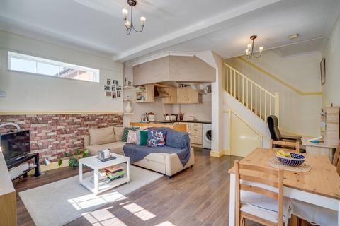 2 bedroom maisonette for sale, Ivy Lodge, Seagarth Lane, Southampton