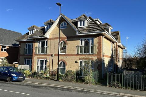 1 bedroom flat for sale, Newport Road, Cowes