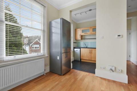 2 bedroom flat to rent, Cholmeley Crescent, Highgate, N6