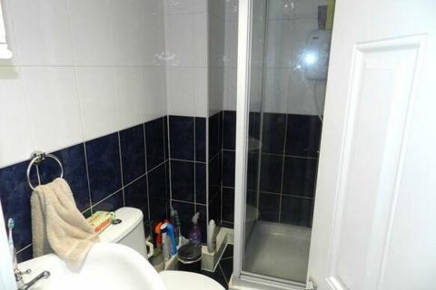 3 bedroom terraced house to rent, Trelawn Place, Leeds, West Yorkshire, LS6