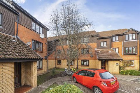 99 Kipling Drive, London, SW19 1TL