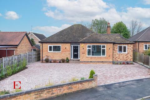 4 bedroom detached bungalow for sale, Newfield Avenue, Kenilworth