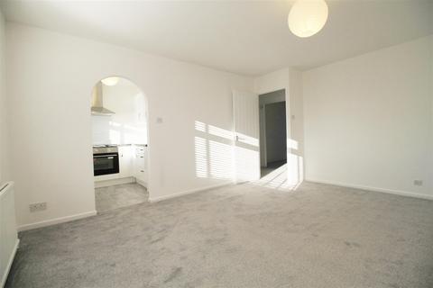 2 bedroom flat to rent, Carter Close, Manchester M34