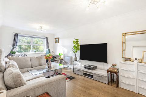 2 bedroom apartment for sale, International Way, Sunbury-on-Thames, Surrey, TW16