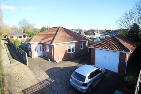 3 bedroom detached bungalow for sale, Welton Road, Brough