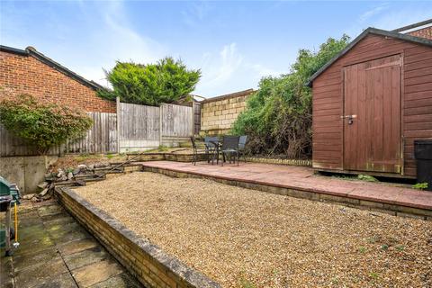 3 Rydes Hill Crescent, Guildford, GU2 9UH