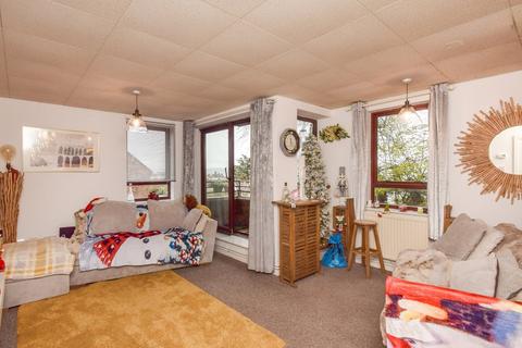 1 bedroom flat for sale, Heath Close, West Cross, Swansea, SA3