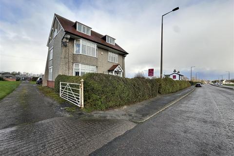 4 bedroom detached house to rent, Leasowe Road, Wirral