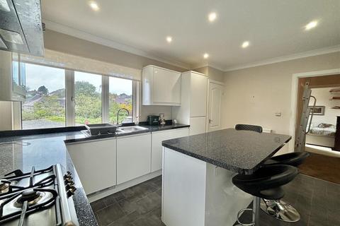 2 bedroom apartment for sale, Wimmerfield Avenue, Killay, Swansea