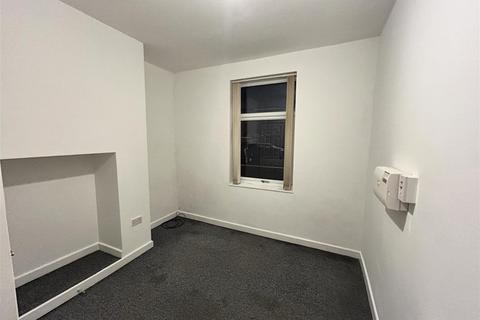 1 bedroom flat to rent, Droylsden Road, Manchester M34