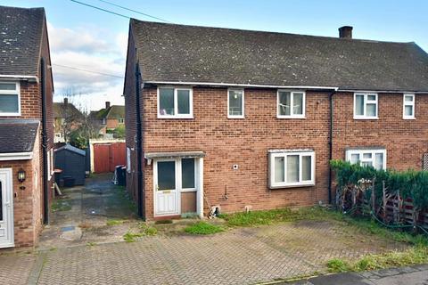 3 bedroom semi-detached house for sale, Finch Crescent, Linslade, LU7 2PE