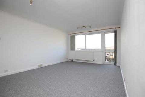 2 bedroom flat to rent, Cleveland Court, Bath BA2