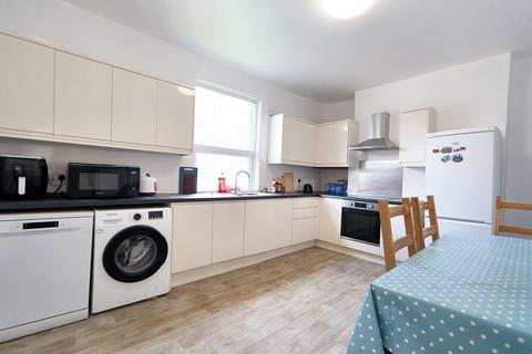 5 bedroom terraced house to rent, John Carrs Terrace, Bristol, BS8