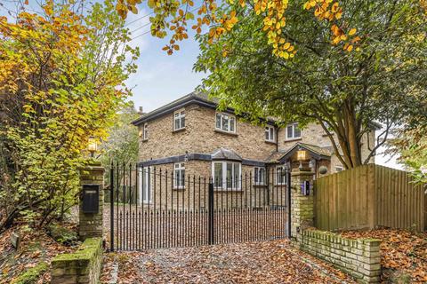 4 bedroom detached house for sale, The Cottage, Badgers Road, Sevenoaks, Kent