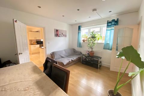 2 Princess Road, Woking, GU22 8ED