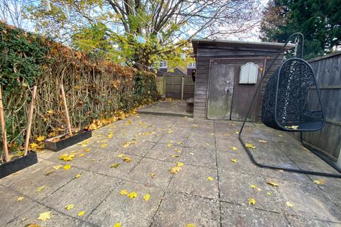 2 Princess Road, Woking, GU22 8ED