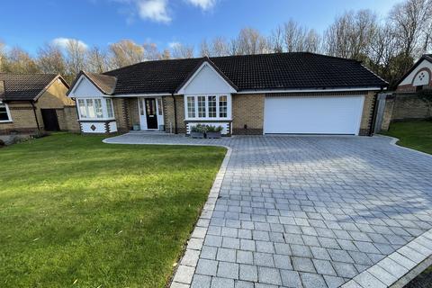 3 bedroom detached bungalow for sale, North Ridge, Red House Farm, Whitley Bay, NE25 9XT