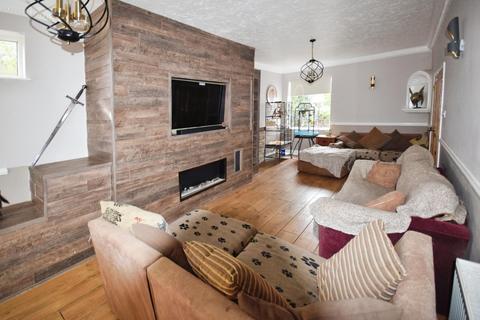 3 bedroom detached house for sale, Sunningdale Drive, Skegness PE25