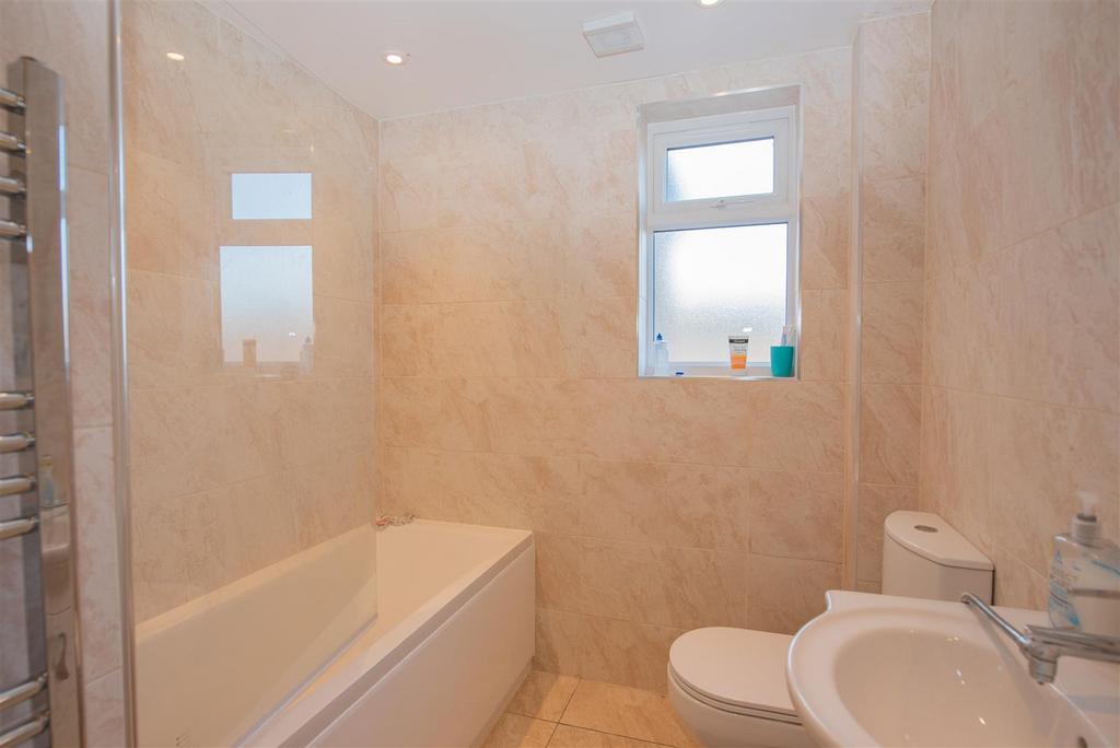 Main Bathroom