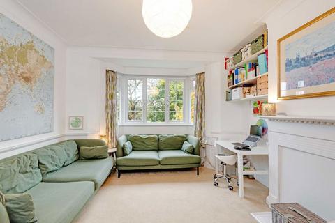 2 bedroom flat for sale, Church Road, London W7