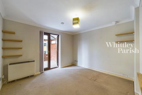 1 bedroom end of terrace house for sale, Kemps Barns, Norwich NR16