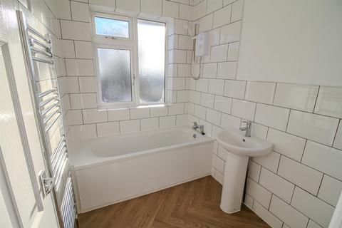 3 bedroom semi-detached house to rent, Sandford Road, Mapperley, Nottingham