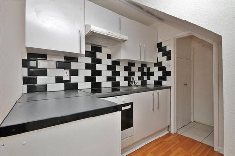 2 bedroom apartment to rent, York Road, Guildford, Surrey, UK, GU1