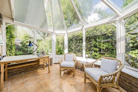 Barnmead Green Street, Sunbury-on-thames, TW16 6QQ
