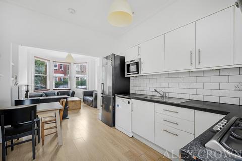 5 bedroom terraced house to rent, Belmont Avenue, Turnpike Lane