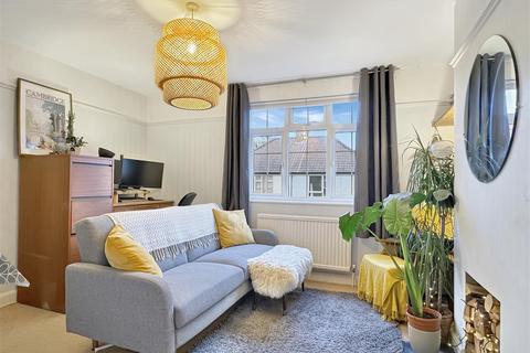 2 bedroom maisonette for sale, Stretten Avenue, Cambridge CB4