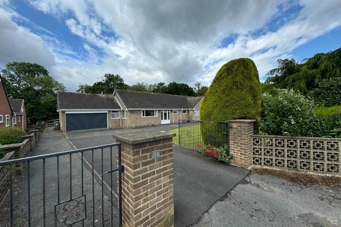 4 bedroom detached bungalow to rent, Westmoor Road, Brimington, Chesterfield