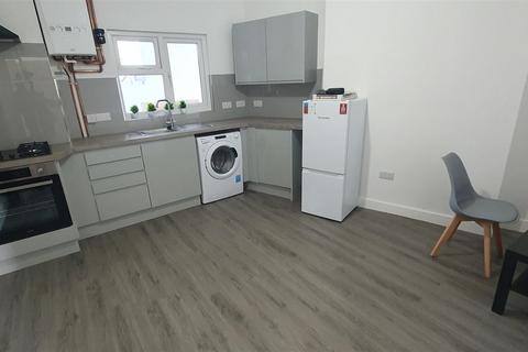 1 bedroom flat to rent, Whitchurch Road, Gabalfa, Cardiff