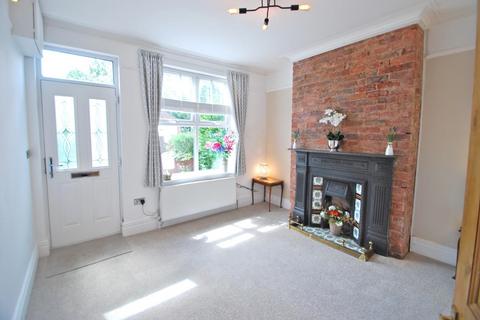 2 bedroom terraced house to rent, Knutsford Road, Alderley Edge