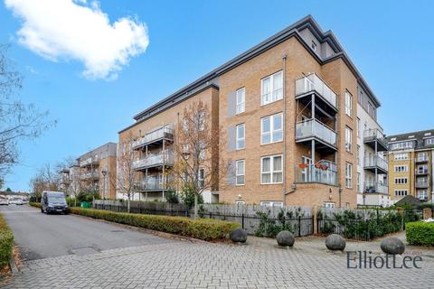 2 bedroom apartment to rent, Wintergreen Boulevard, West Drayton UB7