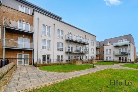 2 bedroom apartment to rent, Wintergreen Boulevard, West Drayton UB7