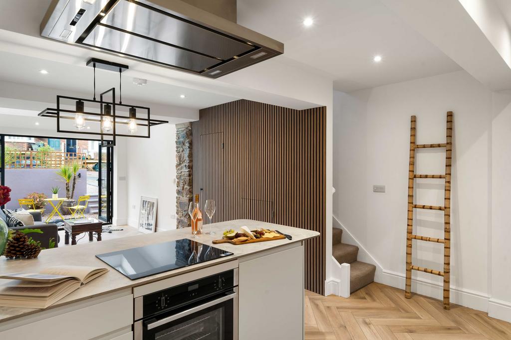 100 Victoria Road, Dartmouth Kitchen, Dining &...