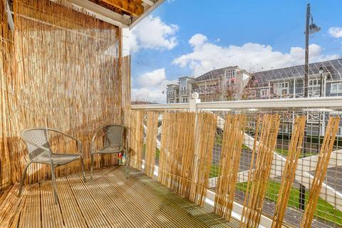 35 Lambe Close, Snodland, ME6 5PE