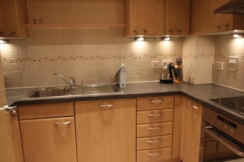 2 bedroom apartment to rent, Centrium, Woking GU22