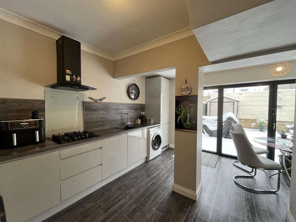 Open Plan Kitchen Dining