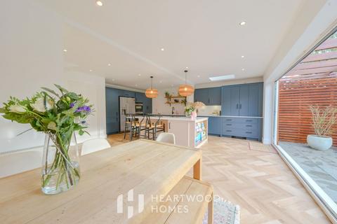 99 Beech Road, St Albans, AL3 5AP