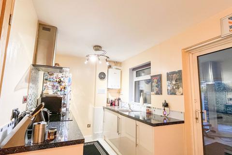 4 bedroom semi-detached house for sale, Eastbury Drive, Solihull