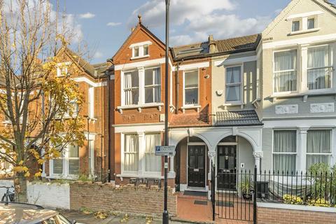 2 bedroom flat to rent, Killyon Road, London SW8