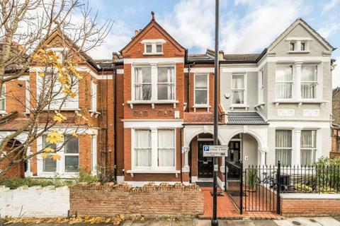 2 bedroom flat to rent, Killyon Road, London SW8