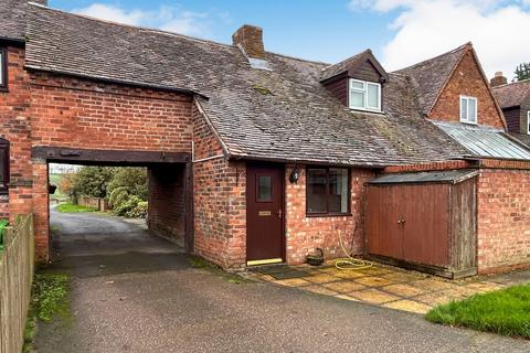 Terraced house to rent, Kidderminster Road, Dodford, Bromsgrove B61