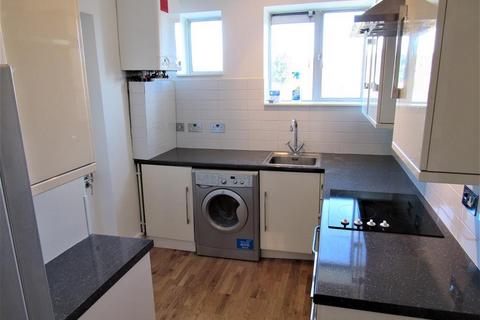 2 bedroom flat to rent, 14 Hilldown Court, Streatham High Road, London, SW16 3NU